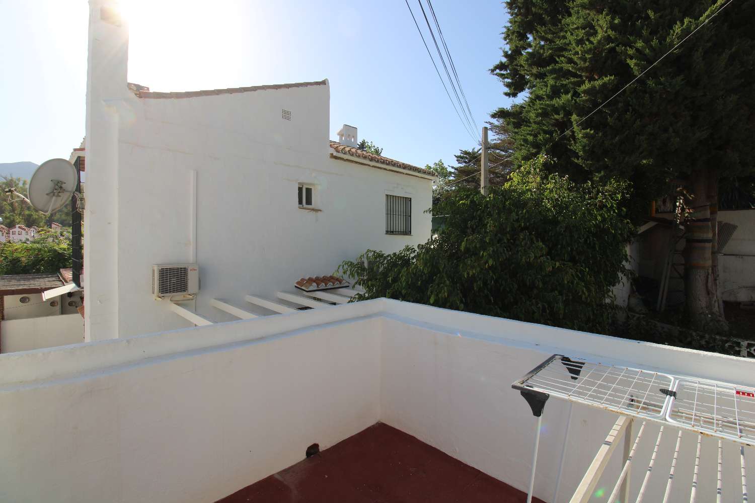 Semi-detached house for rent located in Torremolinos.