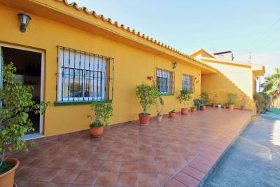 Casa en alquiler en El Tarajal (Málaga)