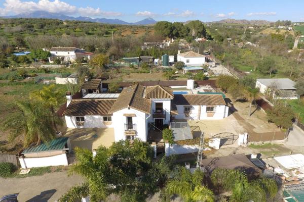 Maravillosa finca ecuestre ubicada en Coín