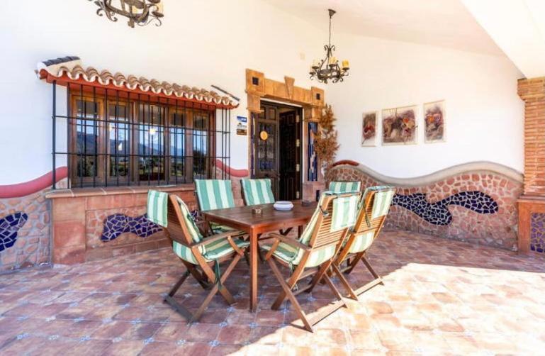 Impresionante finca en alquiler ubicada en Santa Rosalía.