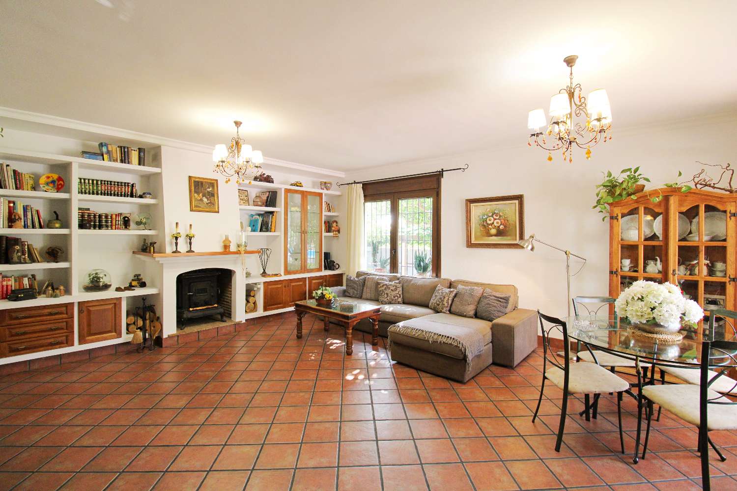 Villa till salu i Alhaurín de la Torre
