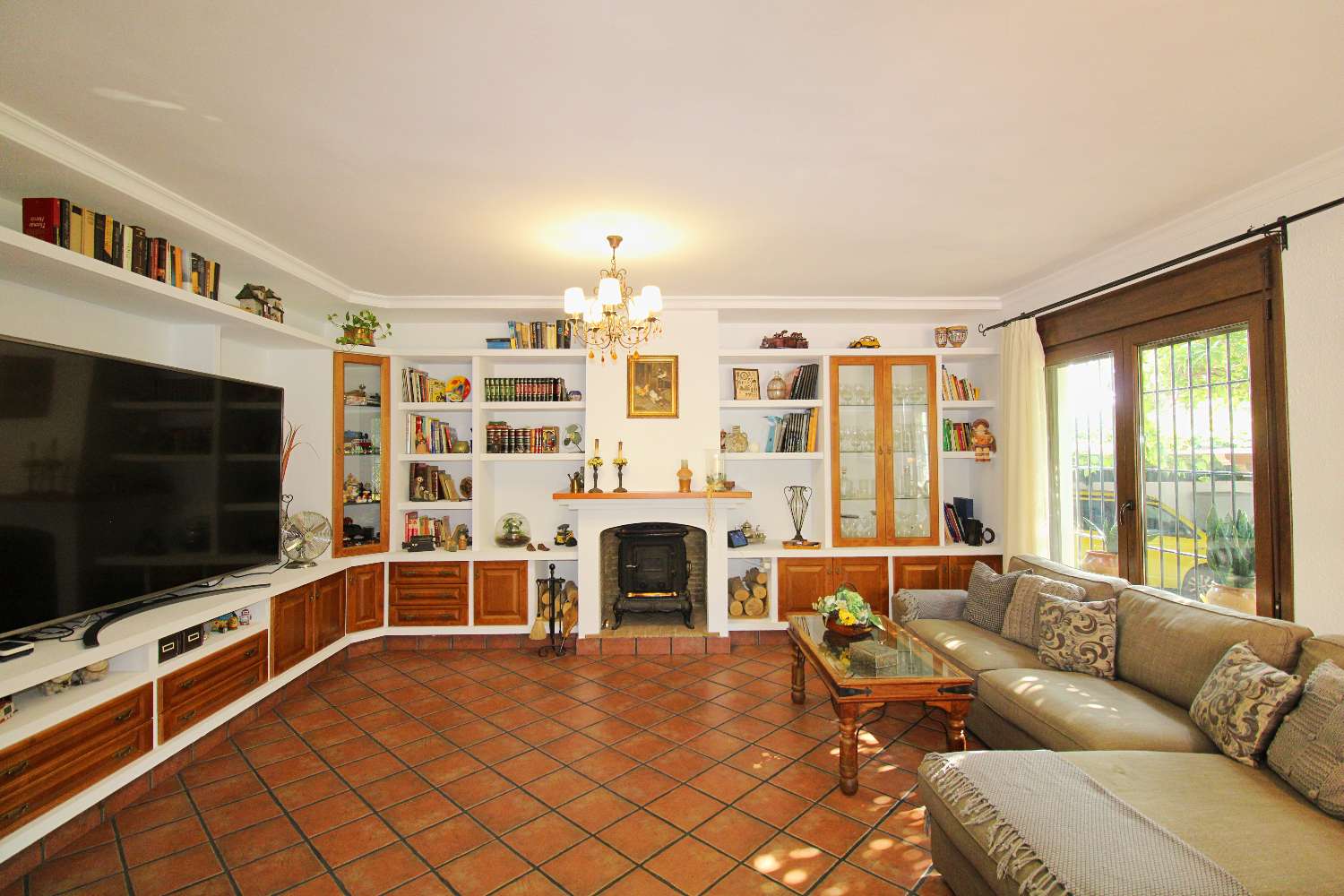 Villa till salu i Alhaurín de la Torre