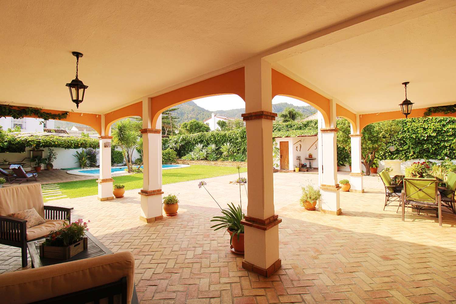Villa till salu i Alhaurín de la Torre