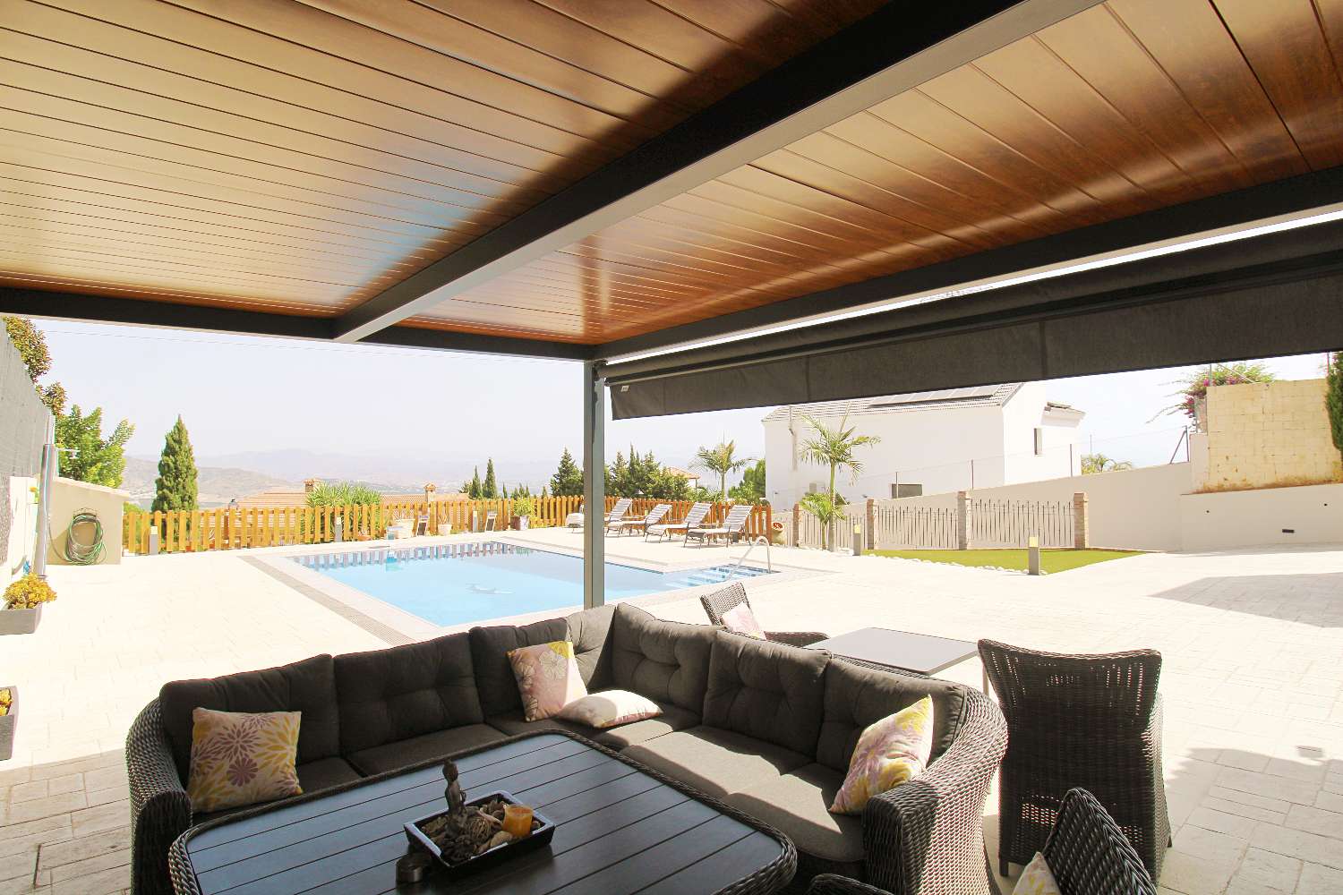 Encantadora Villa Familiar con Piscina y Vistas en Pinos de Alhaurín