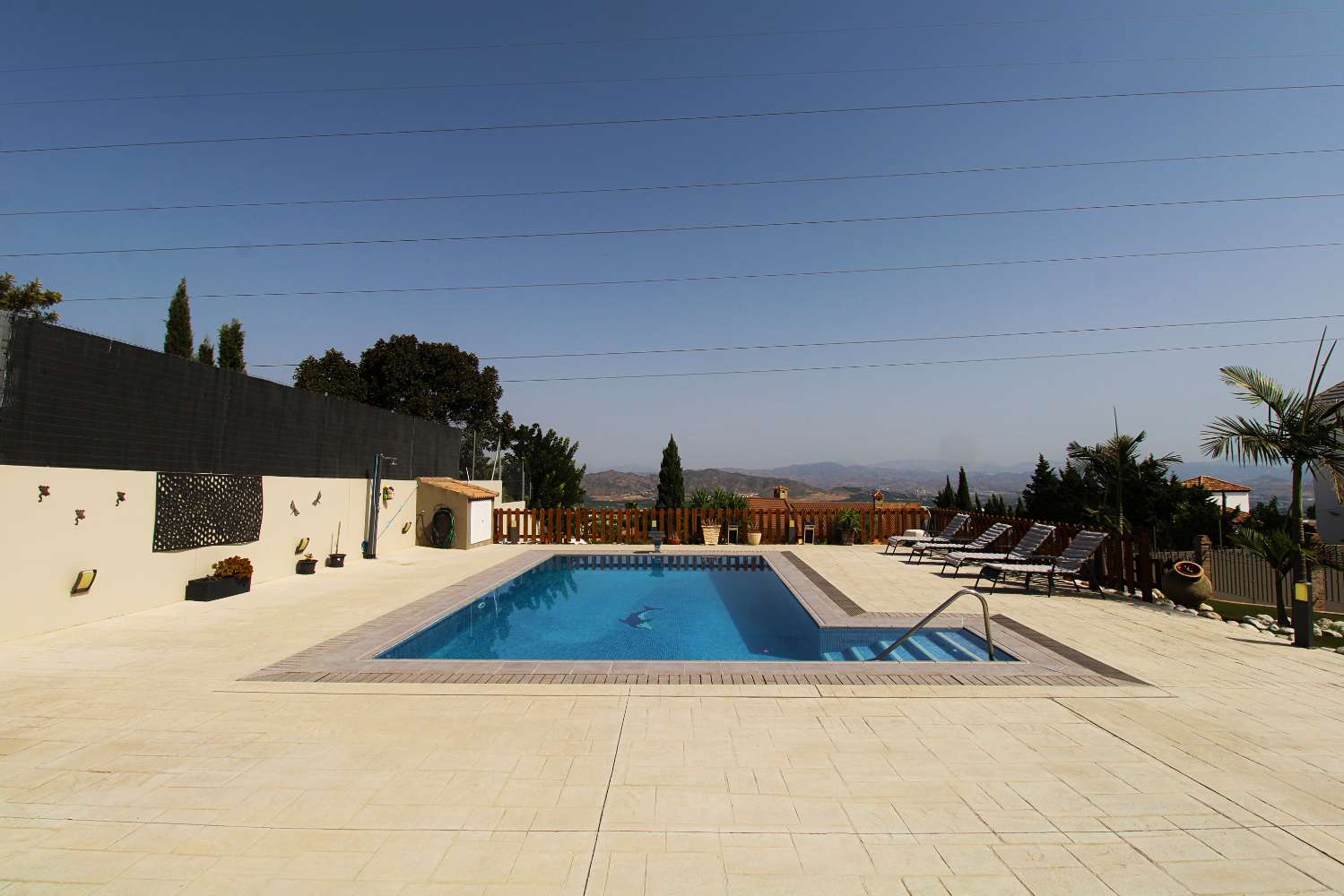 Encantadora Villa Familiar con Piscina y Vistas en Pinos de Alhaurín