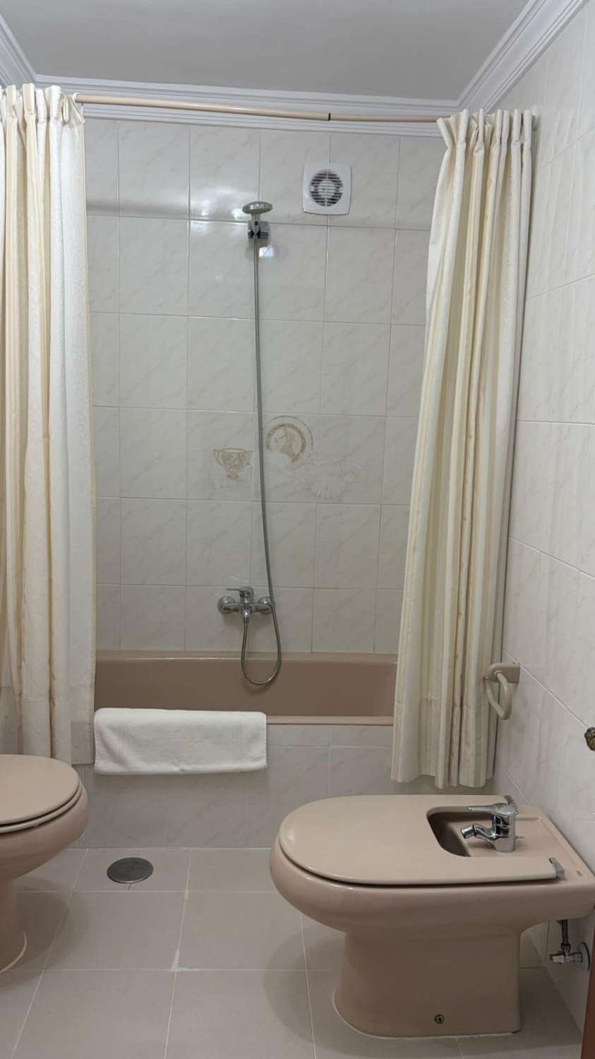 Appartement spacieux à louer dans le centre de Malaga avec terrasse et garage