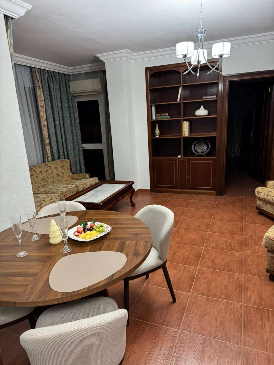 Appartement spacieux à louer dans le centre de Malaga avec terrasse et garage
