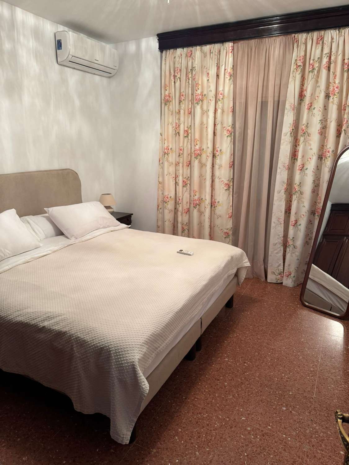 Appartement spacieux à louer dans le centre de Malaga avec terrasse et garage