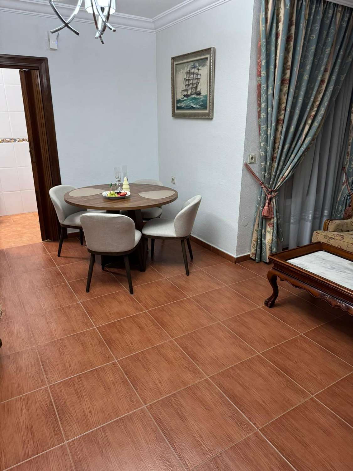 Appartement spacieux à louer dans le centre de Malaga avec terrasse et garage