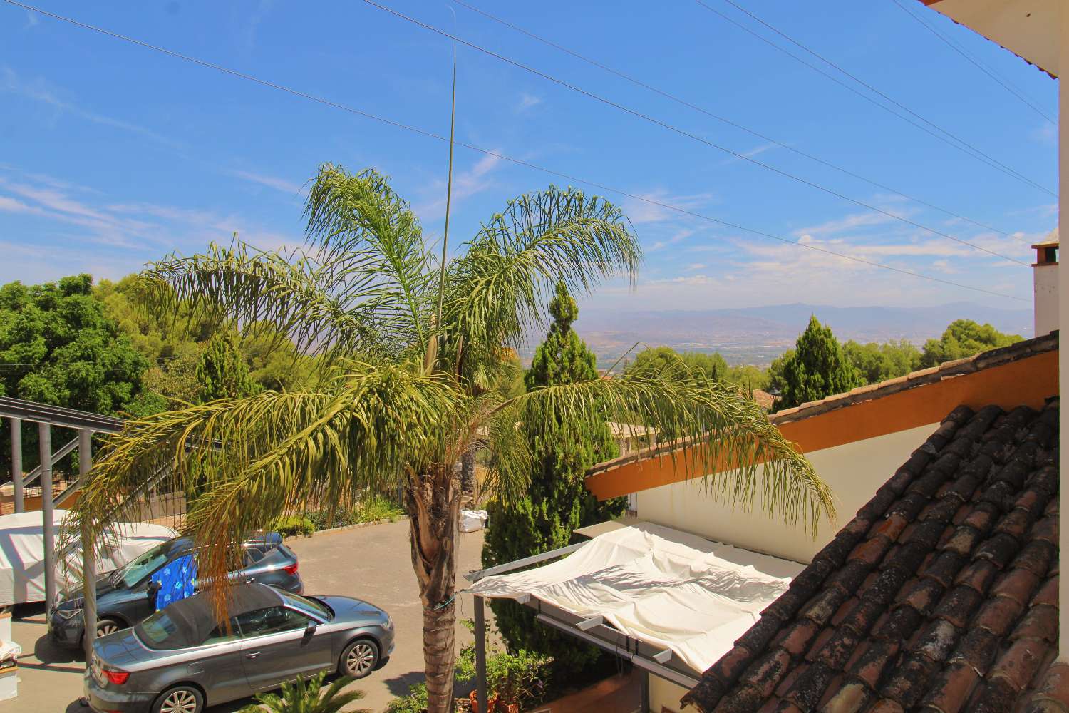 Villa Independiente con Gran Parcela y Encanto Natural en Pinos de Alhaurín