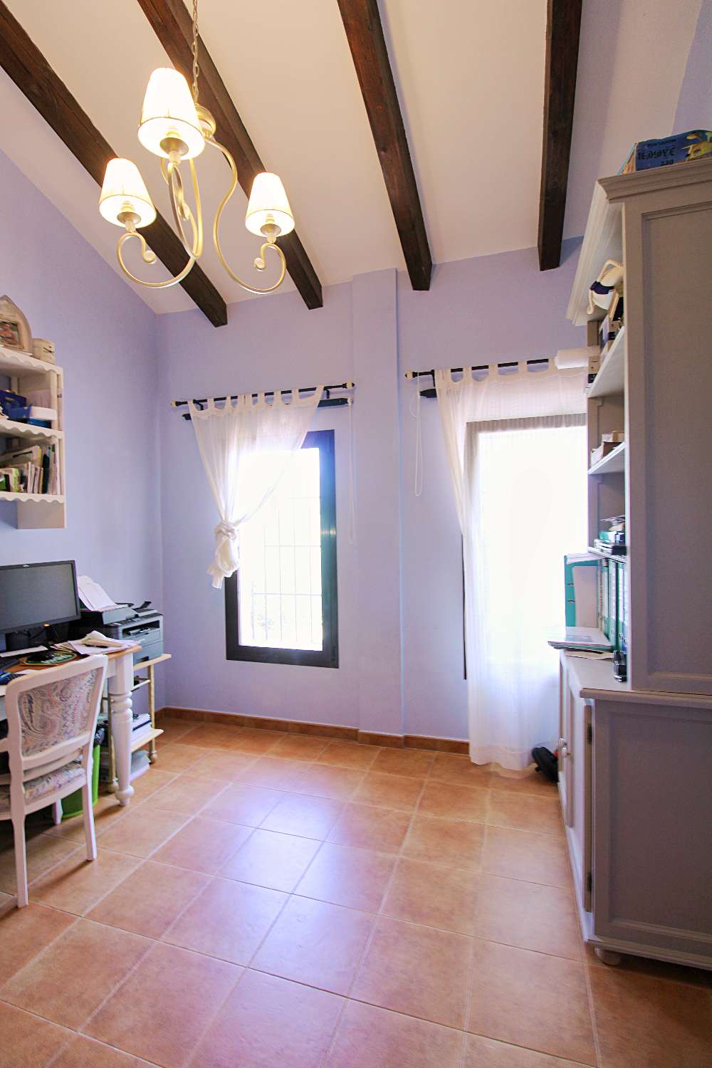 Villa Independiente con Gran Parcela y Encanto Natural en Pinos de Alhaurín