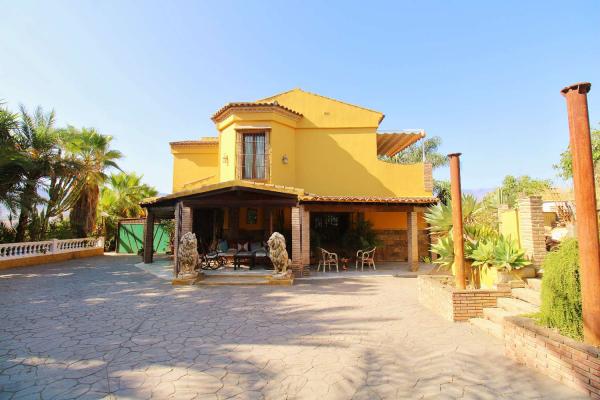 Villa en vente à Alhaurín de la Torre