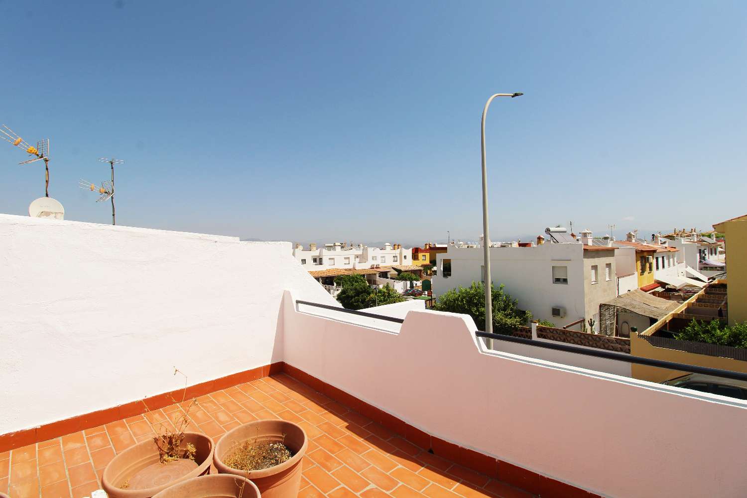 Adosado con Encanto y Espacios Amplios en Alhaurín de la Torre