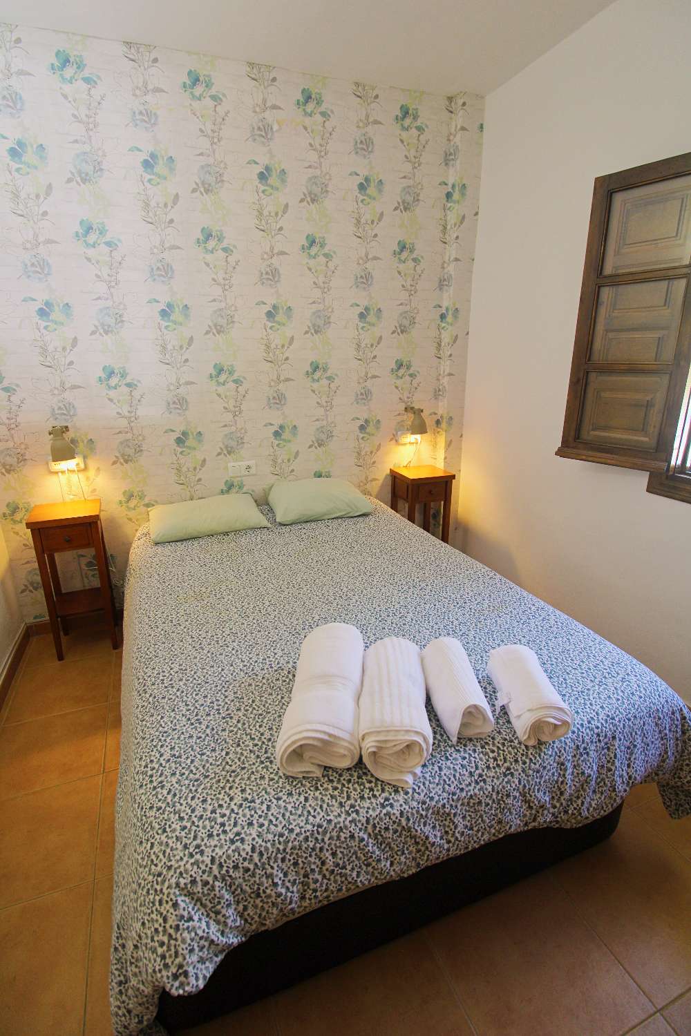 Rural house with tourist license, swimming pool and large plot in Periana
