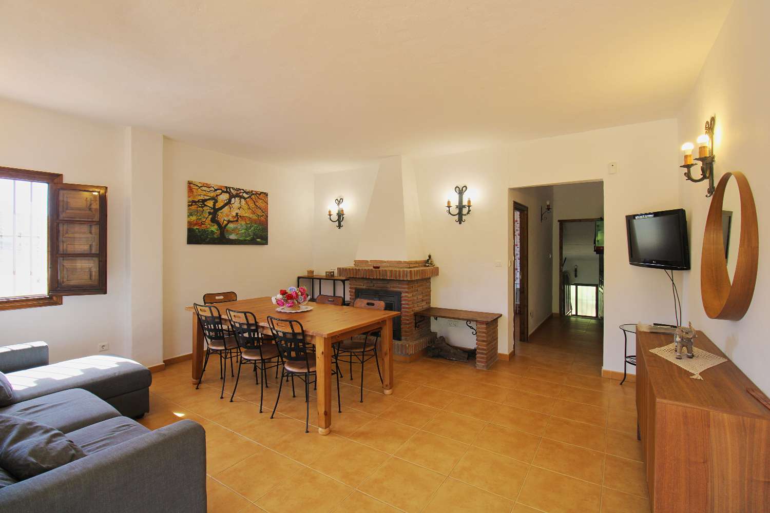 Rural house with tourist license, swimming pool and large plot in Periana