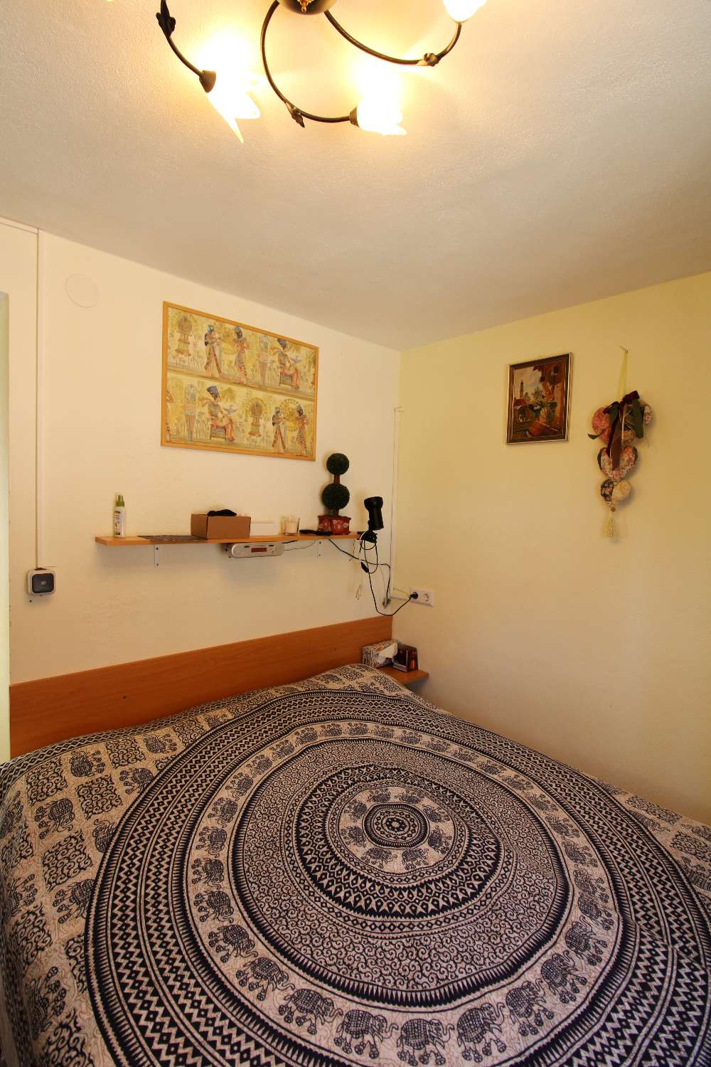 Charming villa-bungalow with sea views and guest apartment in Mijas Costa