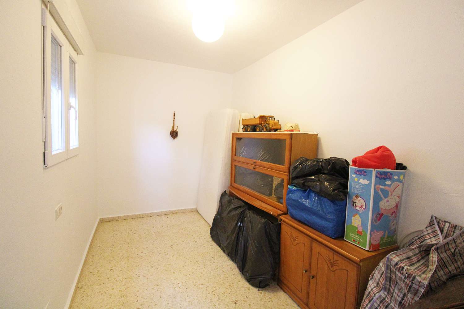 Natural retreat with country house and productive land