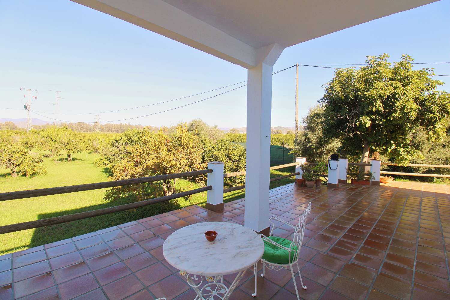 Natural retreat with country house and productive land