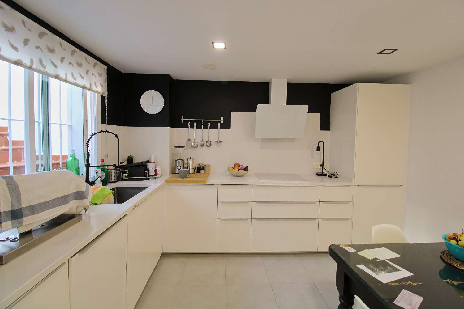 Spectacular corner house with pool, large garage and panoramic views in Coín — ready to move in