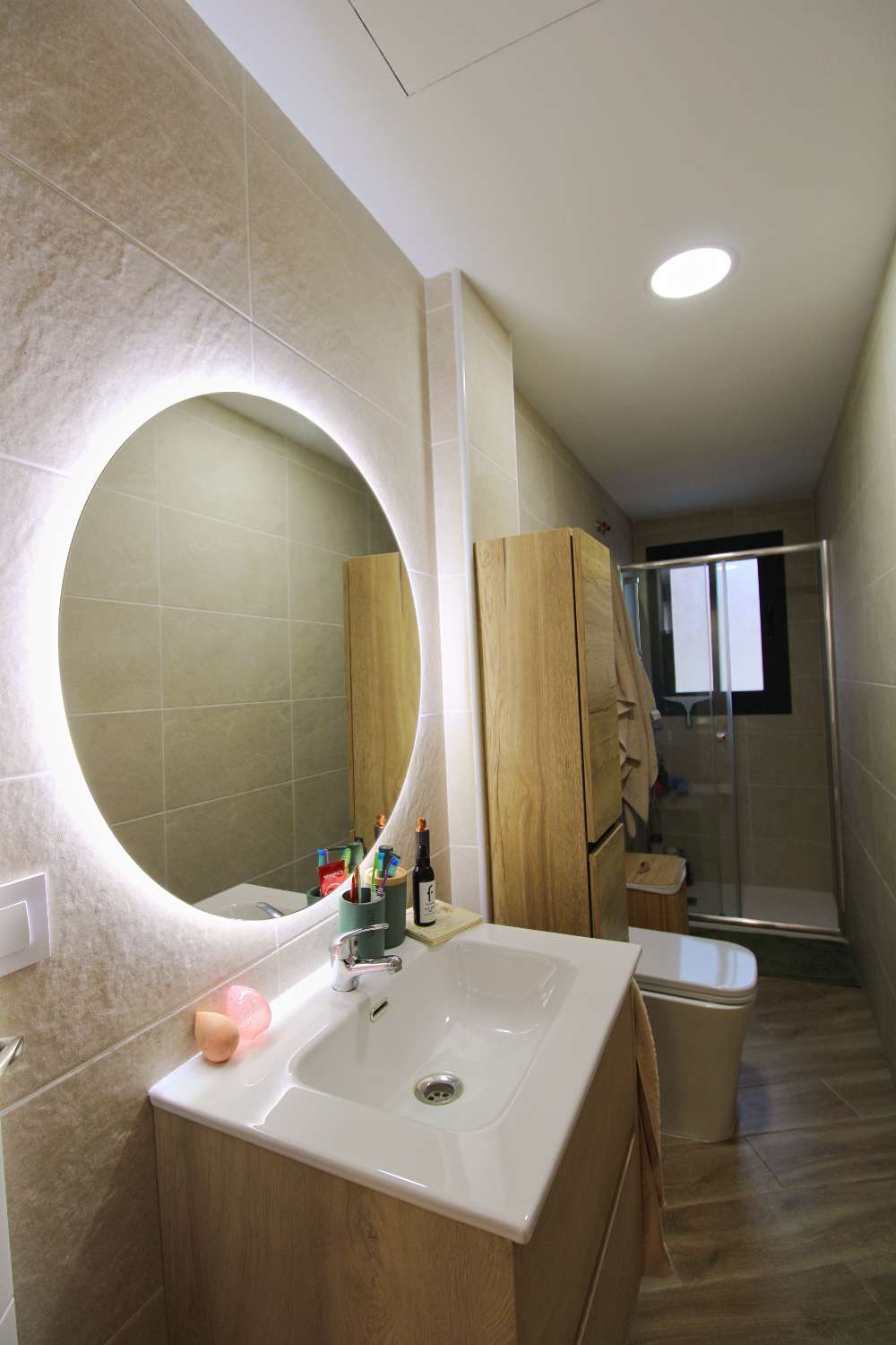 Exclusivo Dúplex de Obra Reciente en el Centro de Alhaurín con Gran Terraza y Vistas Abiertas