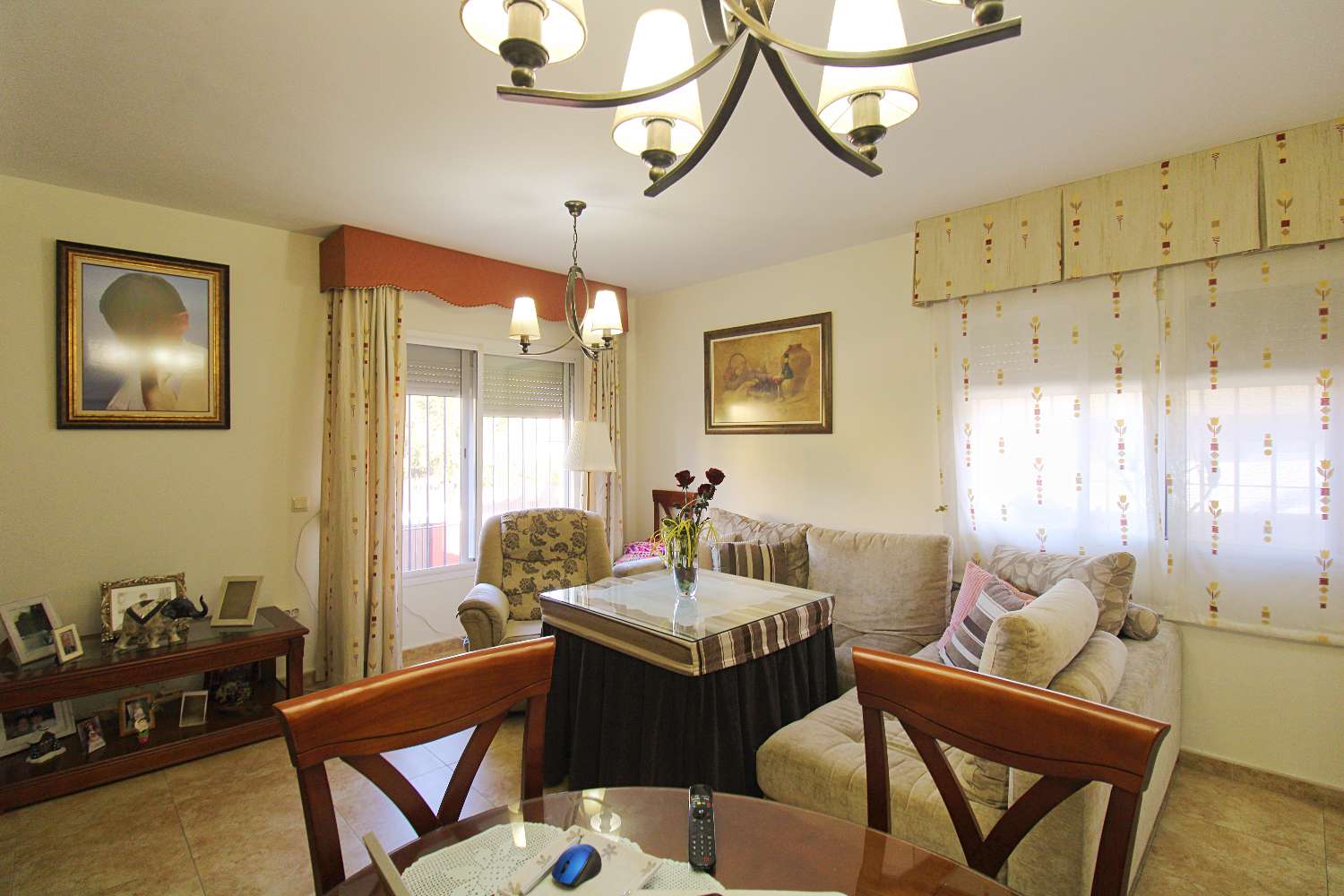 Doppelhaushälfte mit Pool und ausgebautem Keller in Finca Peralta, Alhaurín de la Torre