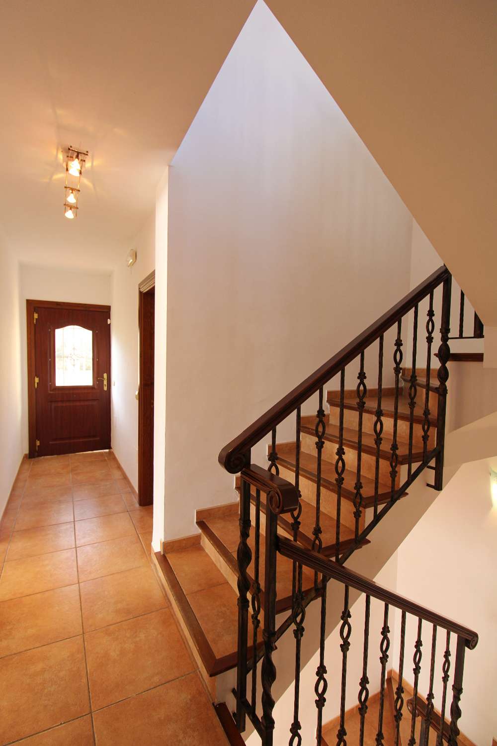 Espectacular villa en alquiler en Las Barrancas con piscina, jacuzzi y vistas panorámicas