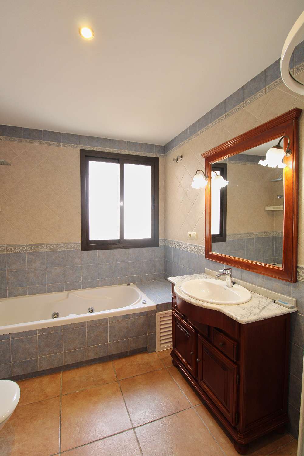 Espectacular villa en alquiler en Las Barrancas con piscina, jacuzzi y vistas panorámicas