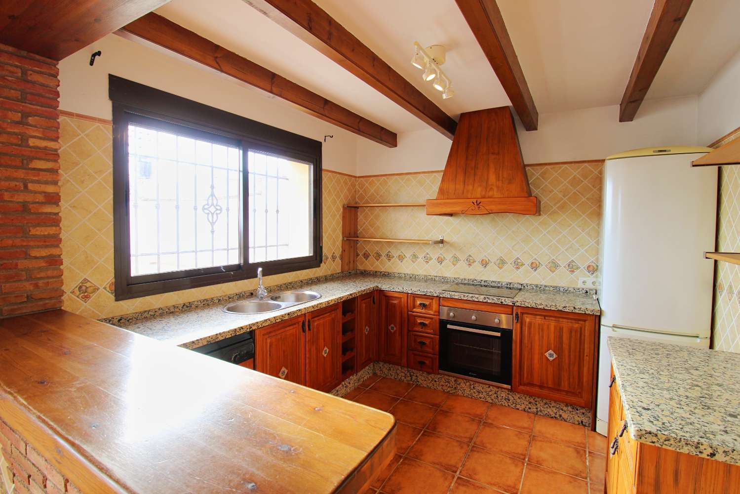 Espectacular villa en alquiler en Las Barrancas con piscina, jacuzzi y vistas panorámicas