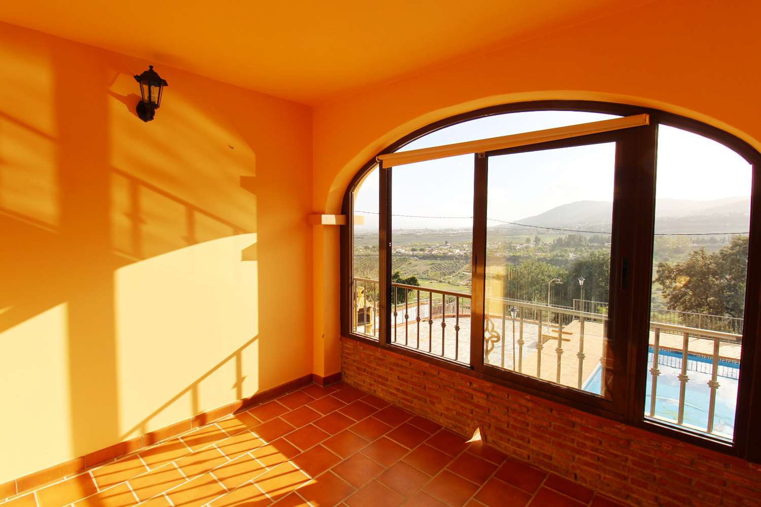 Espectacular villa en alquiler en Las Barrancas con piscina, jacuzzi y vistas panorámicas