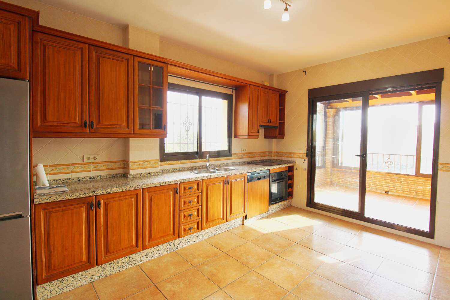 Espectacular villa en alquiler en Las Barrancas con piscina, jacuzzi y vistas panorámicas