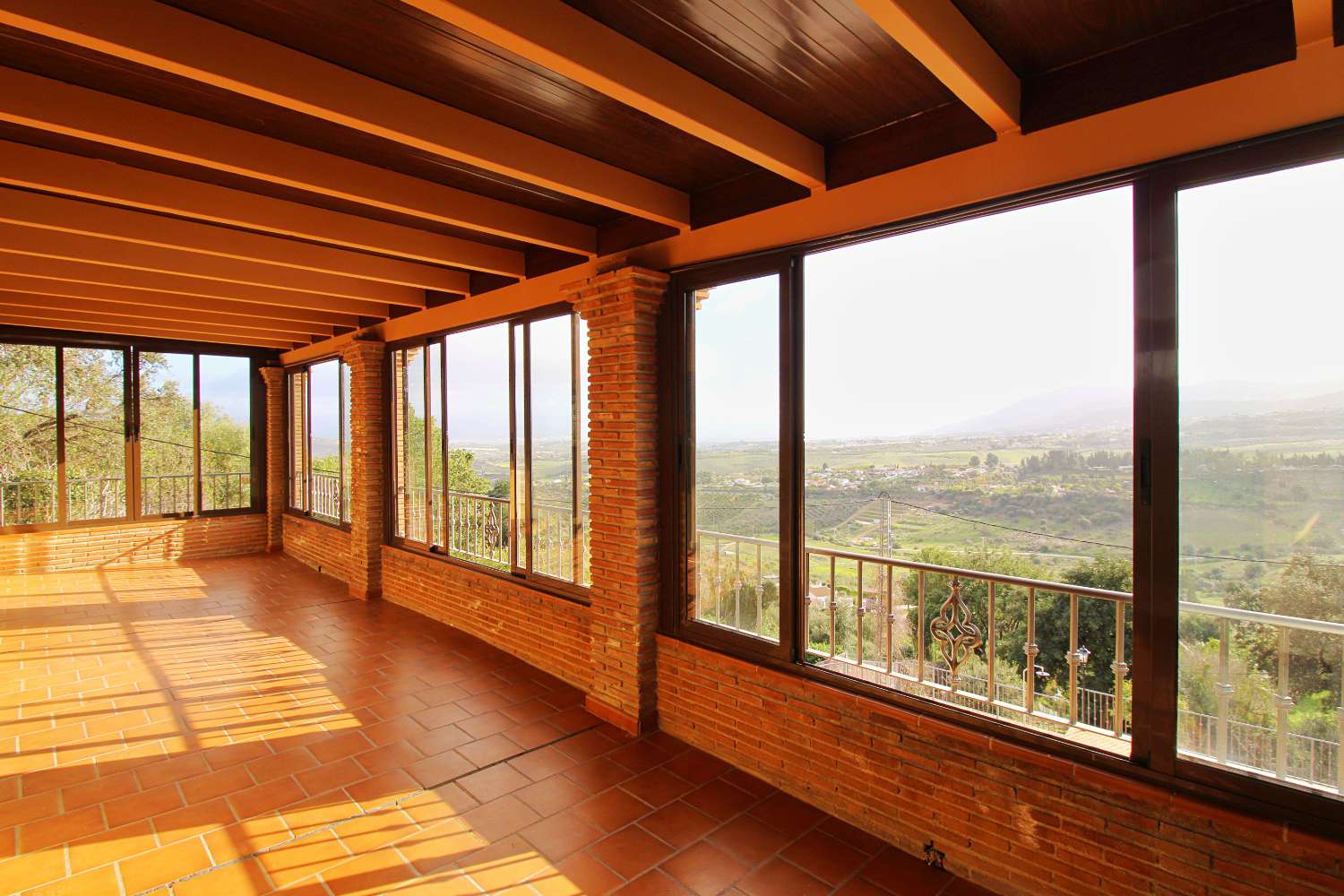 Espectacular villa en alquiler en Las Barrancas con piscina, jacuzzi y vistas panorámicas