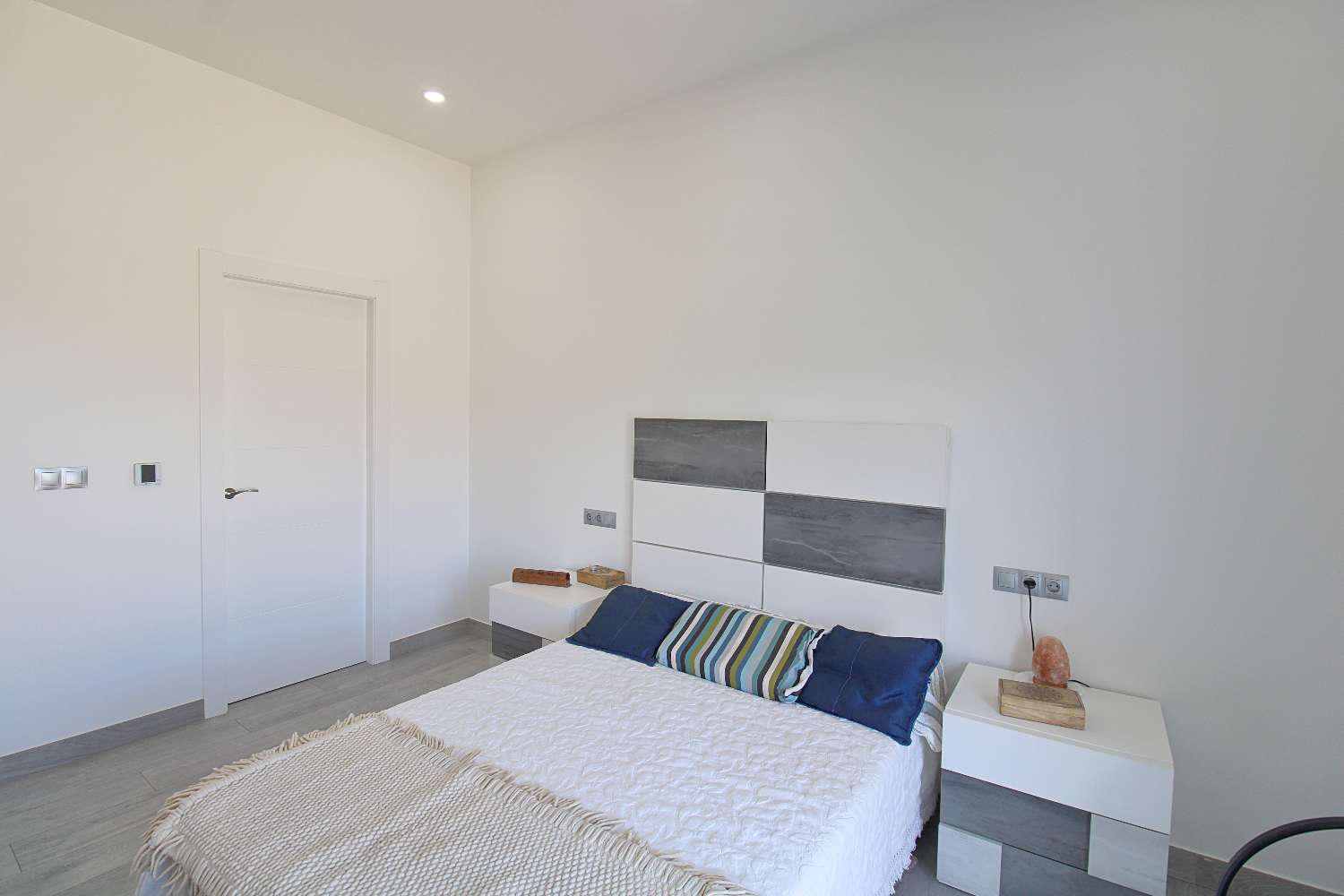 Villa de una sola planta en Pinos de Alhaurín – Moderna, eficiente y lista para entrar a vivir