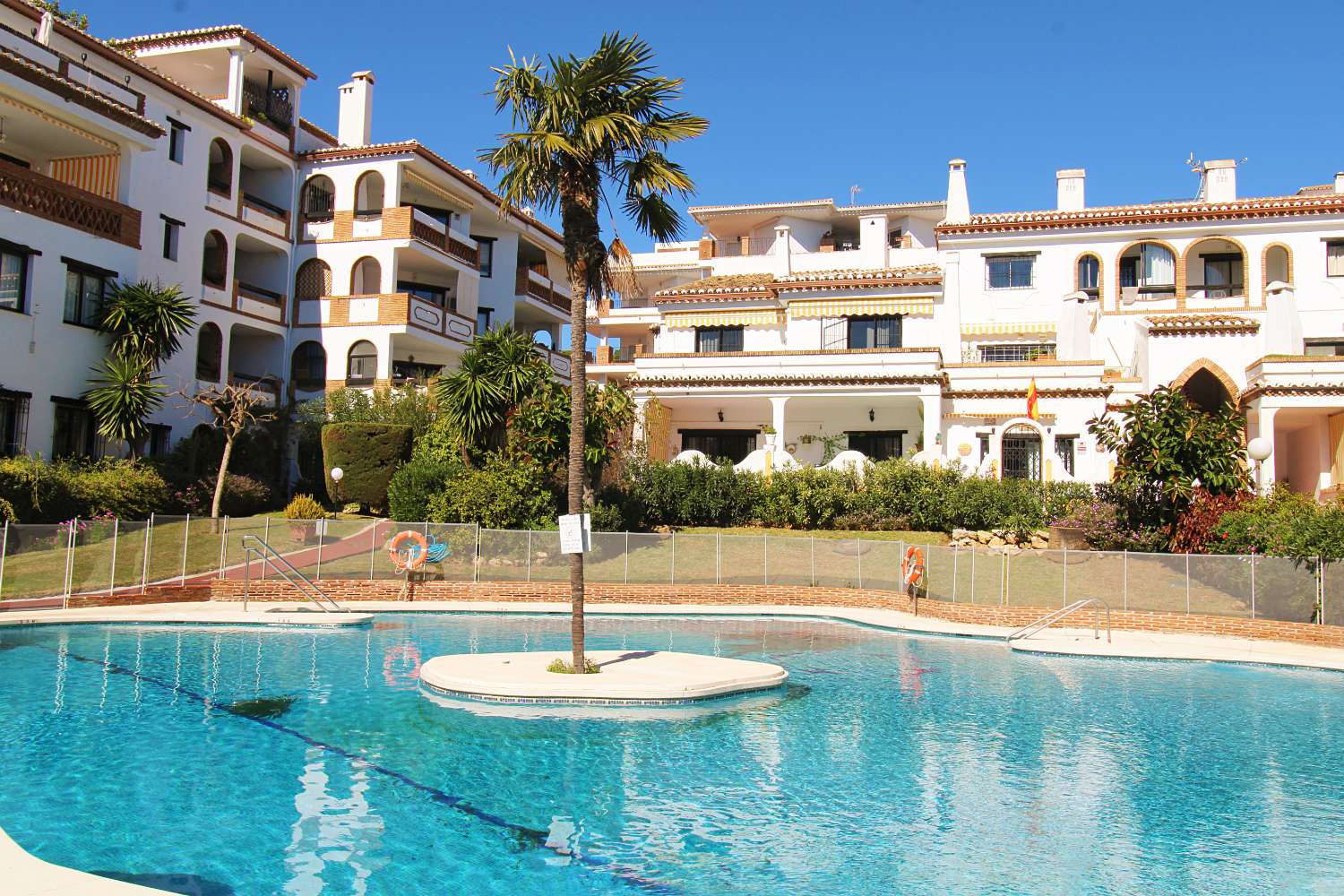 Amplio apartamento con vistas al mar en Calahonda – Mijas Costa
