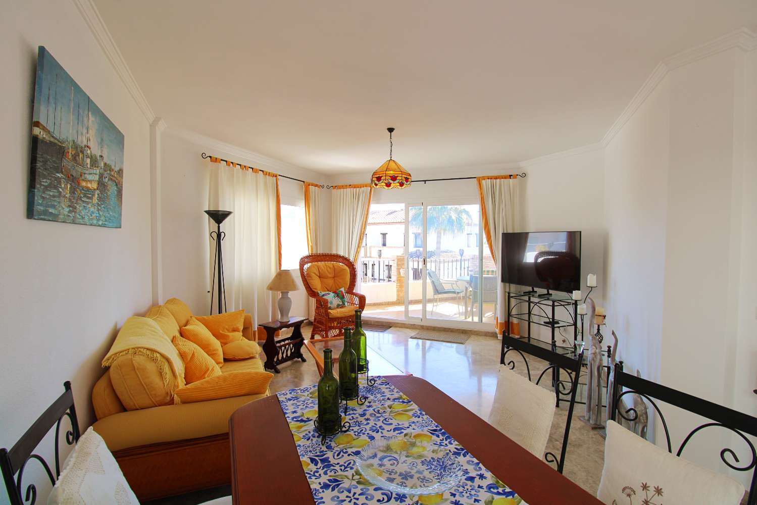 Amplio apartamento con vistas al mar en Calahonda – Mijas Costa