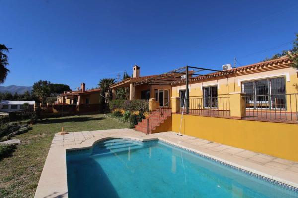 Villa  en el Lagar de las Pitas, Alhaurín de la Torre