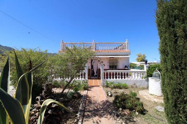 Finca con Casa de Invitados, Piscina y Energía Solar - P...