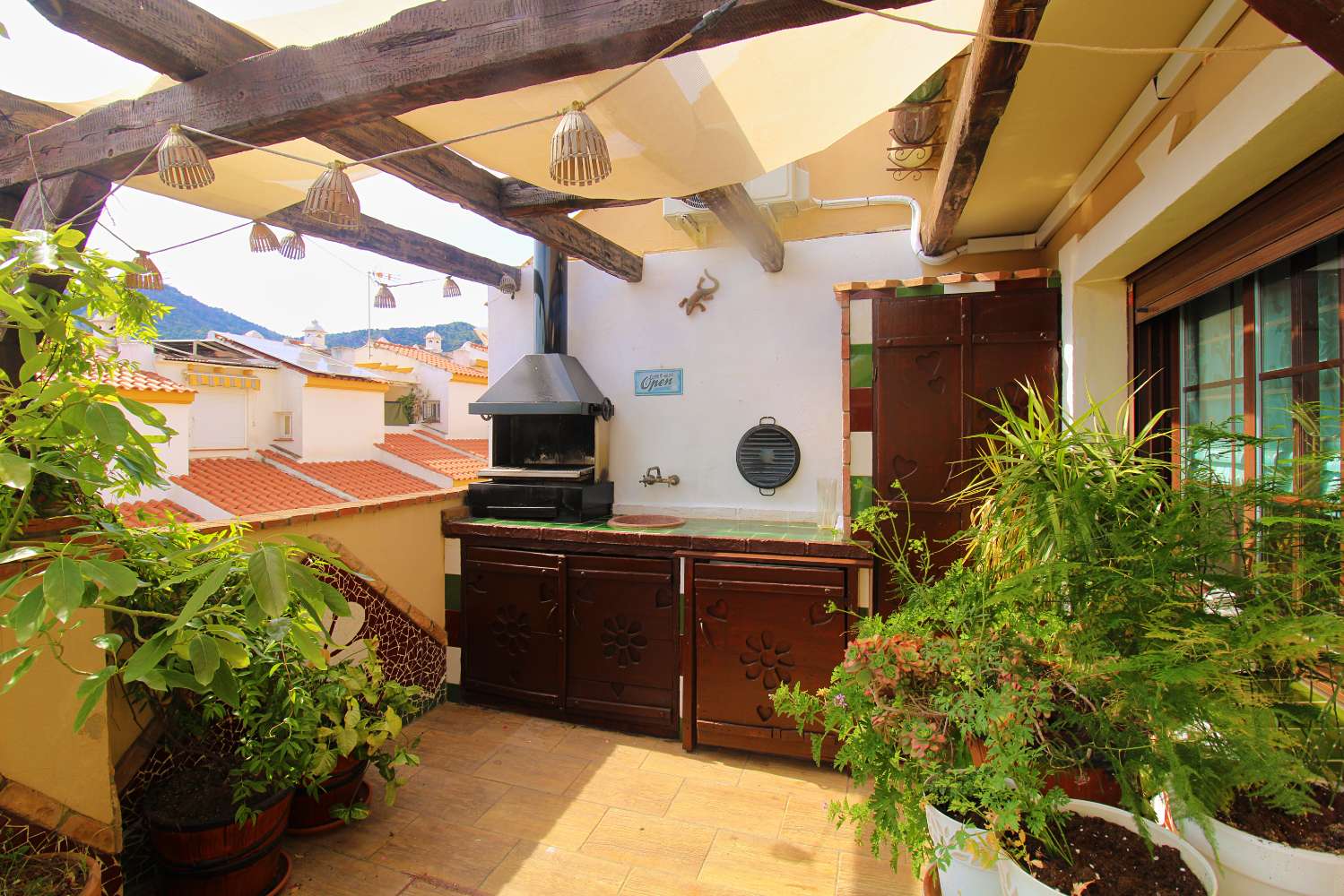 Ático en alquiler en el centro de Alhaurín de la Torre con gran terraza y barbacoa