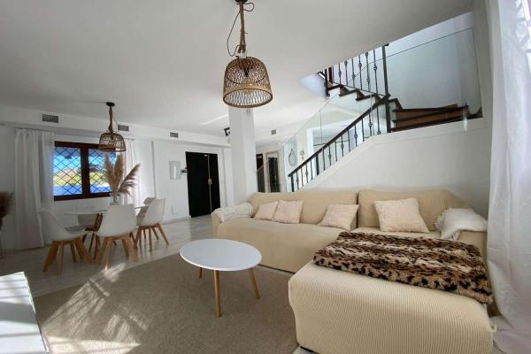 Traumhaft Renoviertes Haus mit Pool, Jacuzzi und Hochwer...