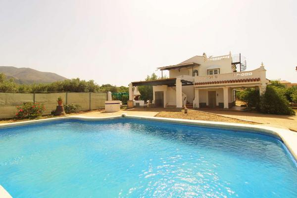 Encantadora Casa de Campo en Alquiler con Piscina y Ampl...