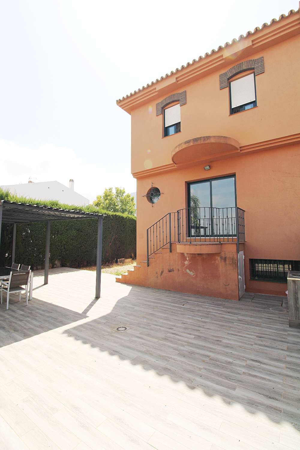 Pareado amueblado con piscina comunitaria en Capellanía, Alhaurín de la Torre