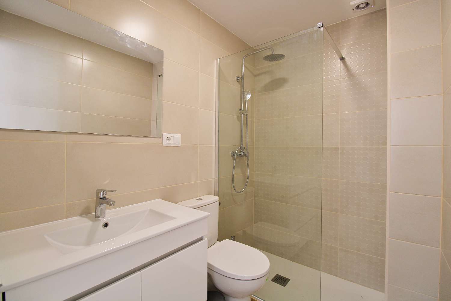 Appartement de 3 chambres avec terrasse et vue sur le Parque del Oeste à La Paz, Málaga