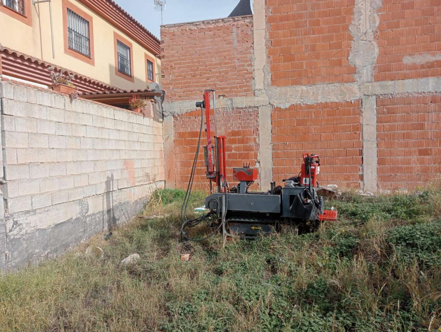 OPORTUNIDAD PARA CONSTRUIR TU NUEVA CASA! PARCELA URBANA CON PROYECTO INCLUIDO EN SANTA AMALIA, ALHAURÍN DE LA TORRE