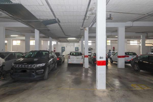 PLAZA DE PARKING EN VENTA EN PLENO CENTRO DE A...