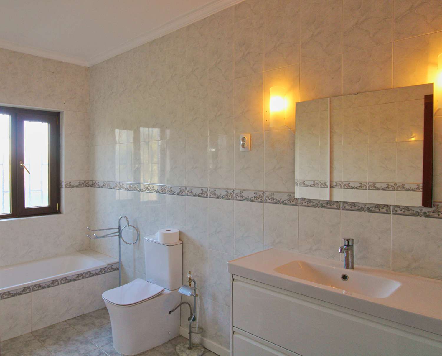 فيلا للإيجار في Alhaurín de la Torre