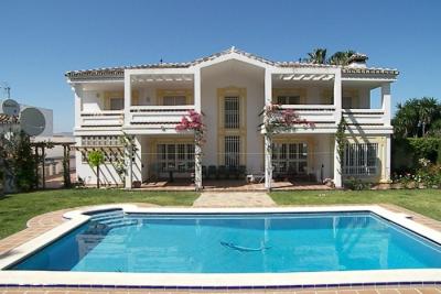 Villa en alquiler en Alhaurín de la Torre