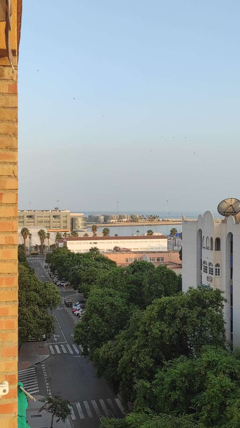 平面 出租 在 R.E.N.F.E. (Málaga)