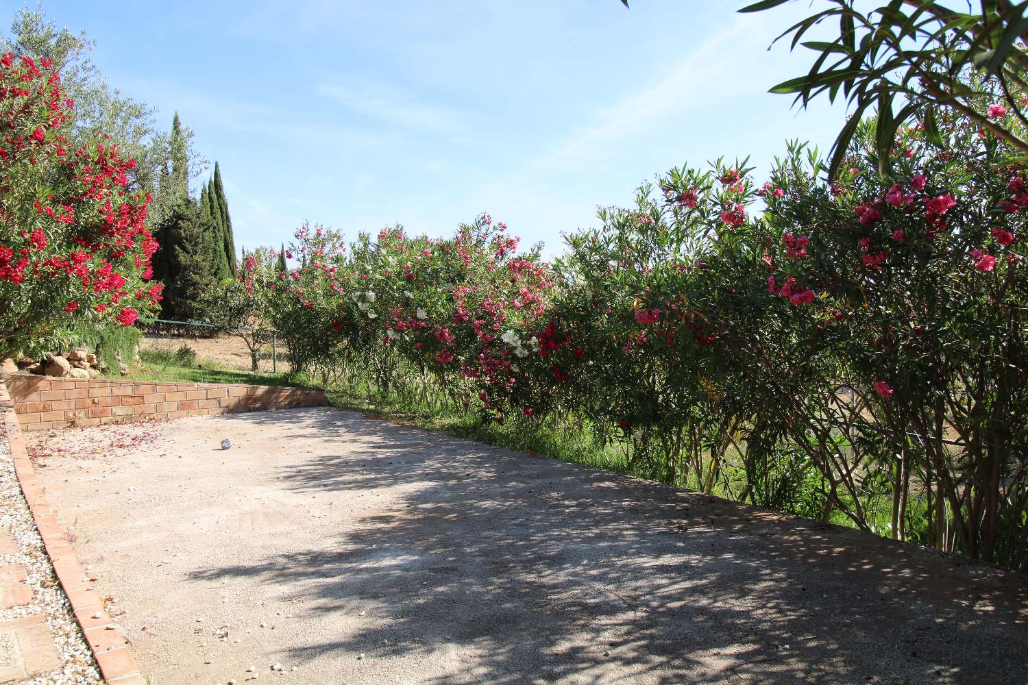 Finca muy cuidada en un entorno natural fabuloso