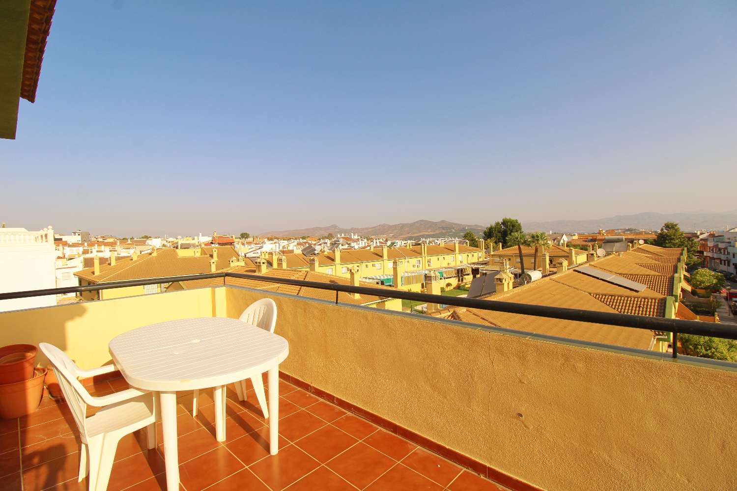 Ático con gran terraza en pleno centro de Alhaurín de la Torre