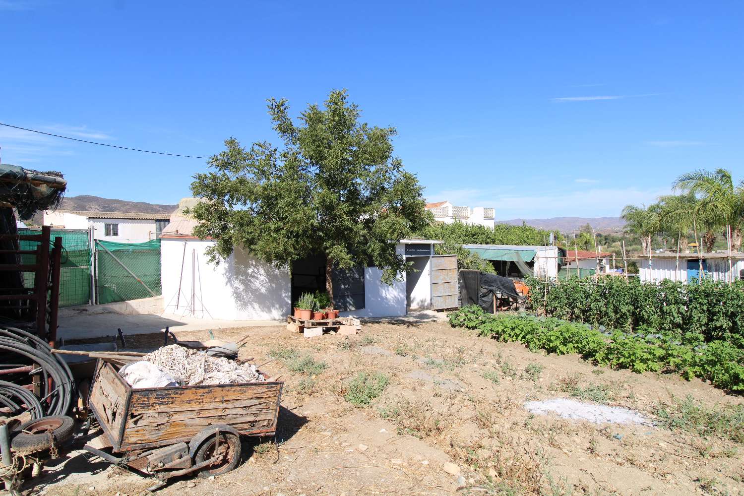 Complexe Rural avec licence de location touristique avec trois logements indépendants