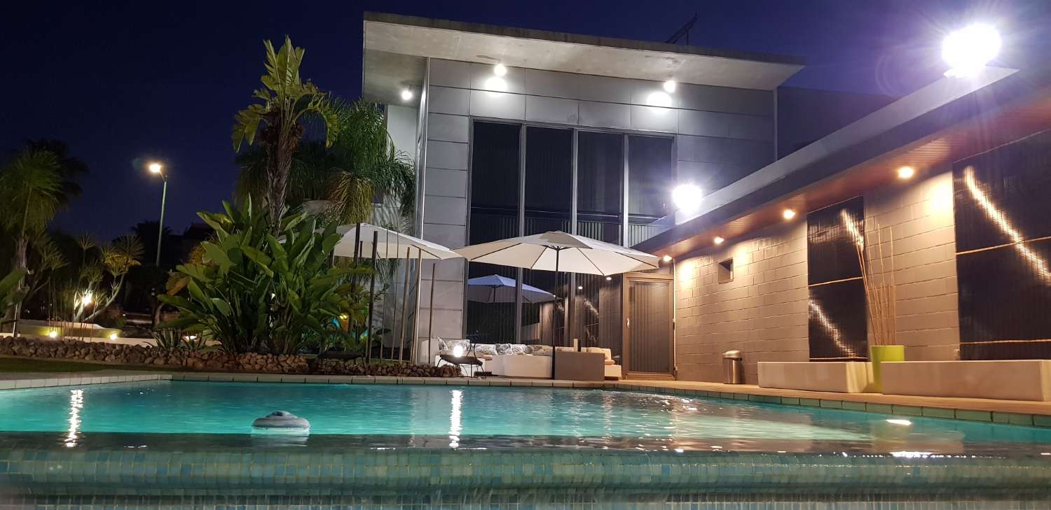 Fantástica Villa de estilo moderno